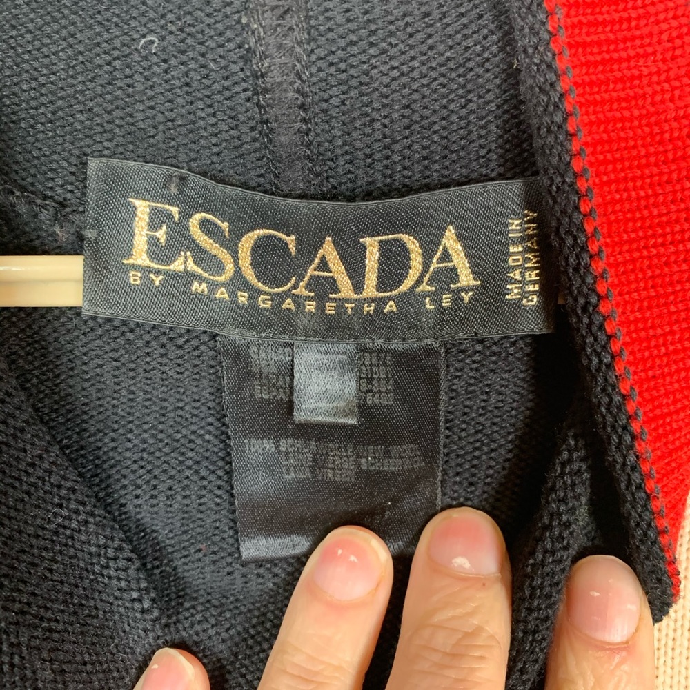 Vintage Escada “Lips” Wool Oversized Sweater SZ 38 - Picture 4 of 4